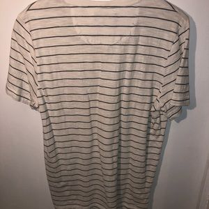 Kenneth Cole T-shirt size M